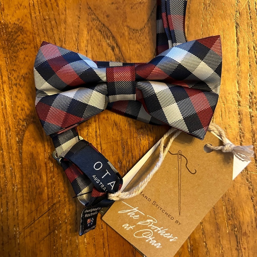 The Brothers of Otaa Men’s Bowtie NEW!